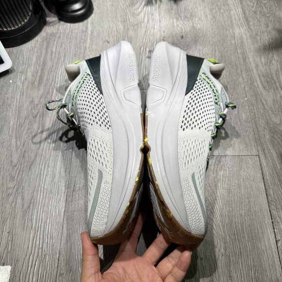 Men’s Saucony Guide 17 Running Shoes Cushion Size 11.5 US White Gray Green - Picture 9 of 9